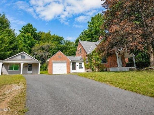 4 bedroom, Dalton MA 01226 105558055