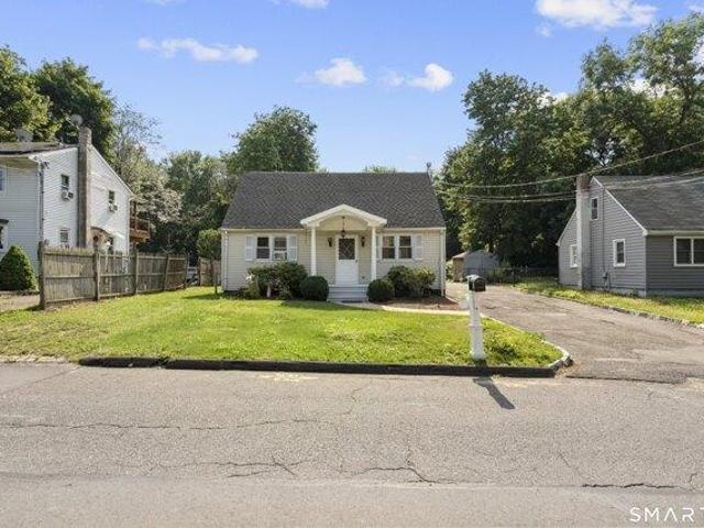 4 bedroom, Danbury CT 06810 104441456