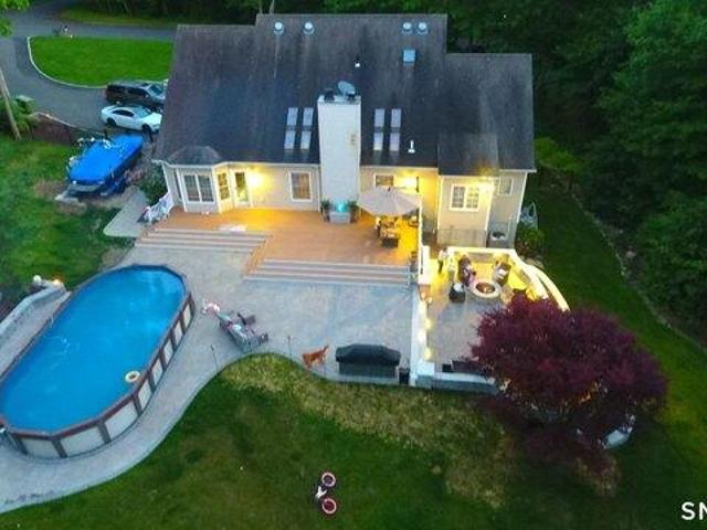 4 bedroom, Danbury CT 06811 104758387