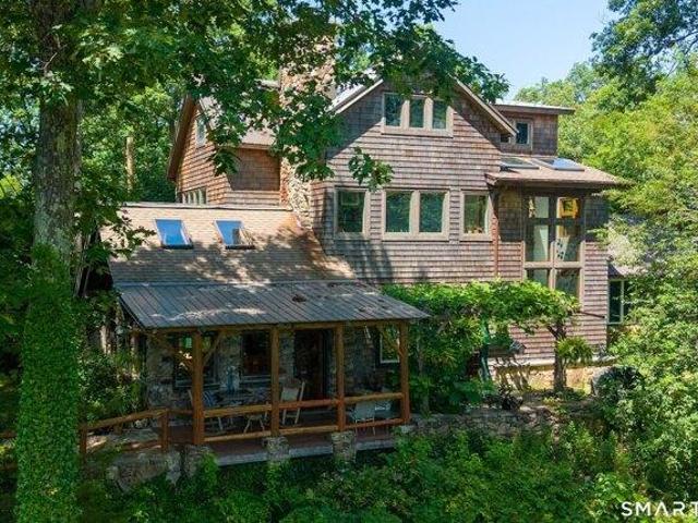 4 bedroom, Danbury CT 06811 105497854