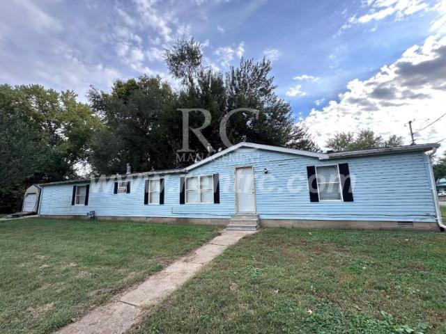 4 bedroom, Danville IL 61832 106026733