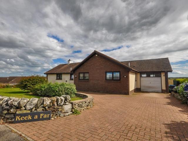 4 bedroom detached bungalow for sale