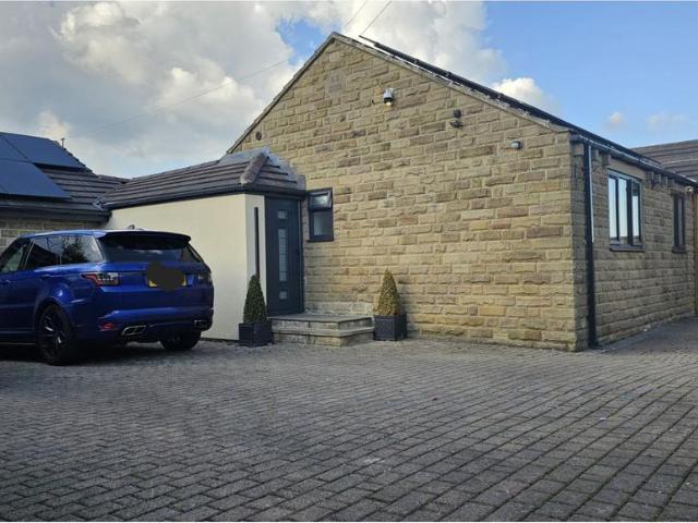 4 bedroom detached bungalow for sale