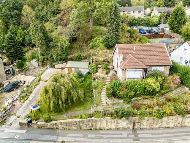 4 bedroom detached bungalow for sale