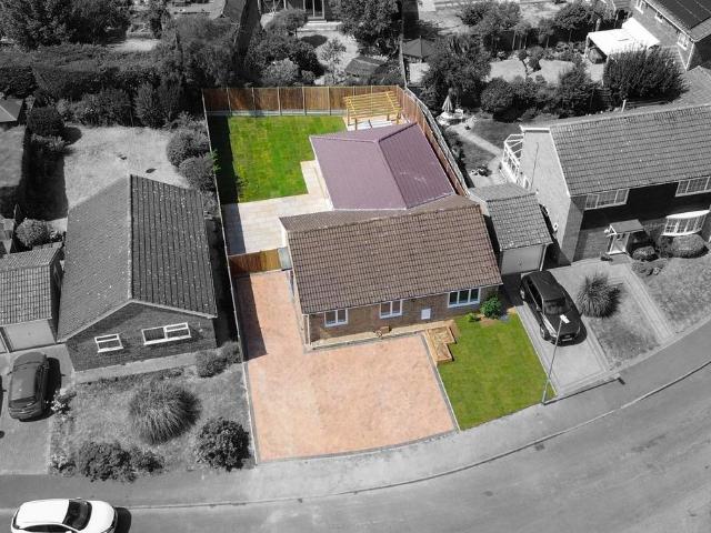 4 bedroom detached bungalow for sale