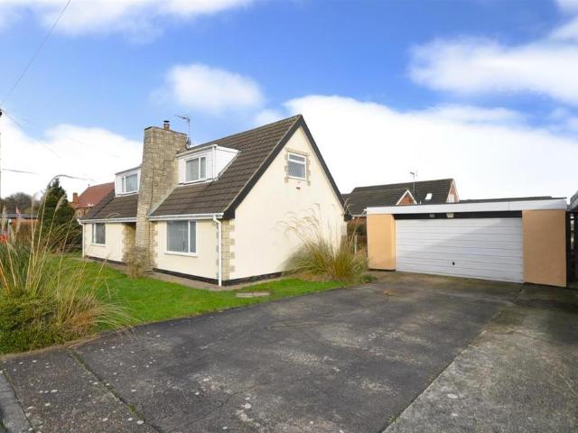 4 bedroom detached bungalow for sale
