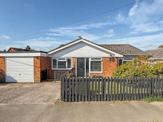 4 bedroom detached bungalow for sale