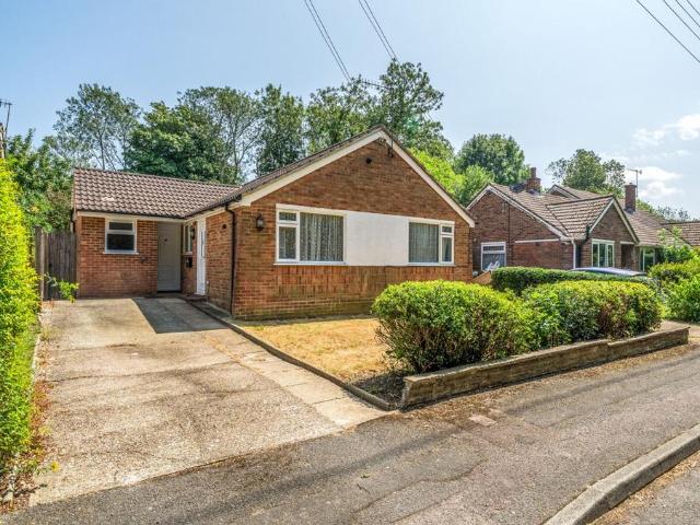 4 bedroom detached bungalow for sale