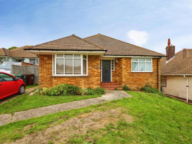 4 bedroom detached bungalow for sale