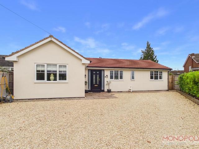 4 bedroom detached bungalow for sale