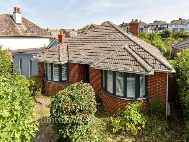 4 bedroom detached bungalow for sale