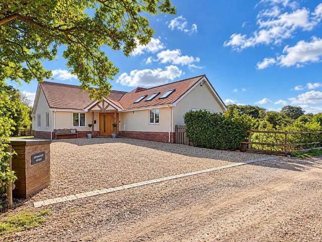 4 bedroom detached bungalow for sale