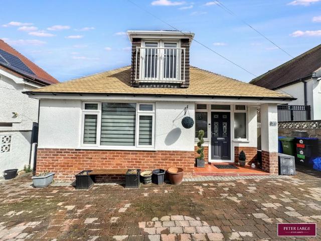 4 bedroom detached bungalow for sale