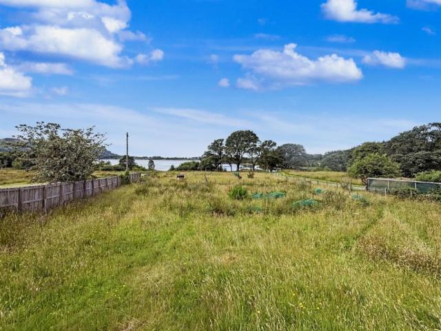 4 bedroom detached bungalow for sale