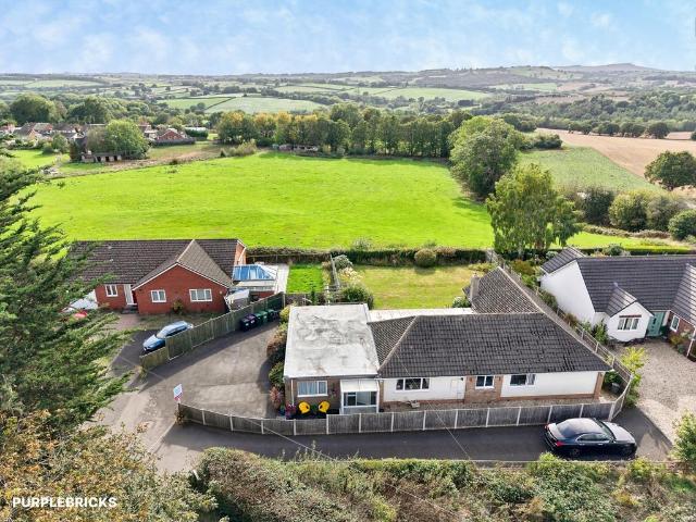 4 bedroom detached bungalow for sale