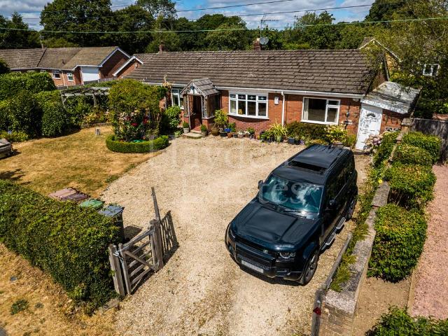 4 bedroom detached bungalow for sale