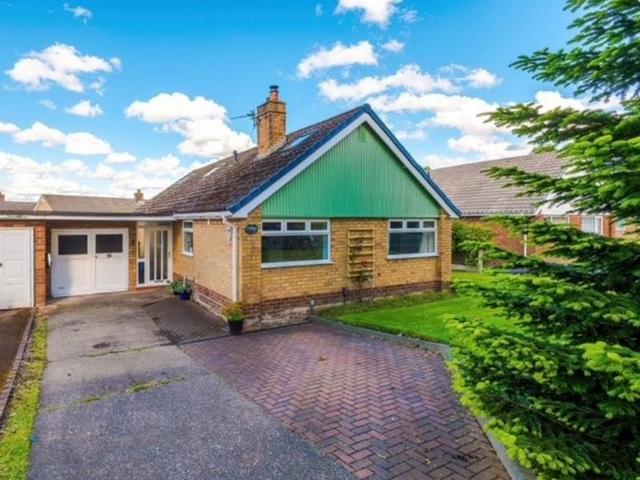 4 bedroom detached bungalow for sale