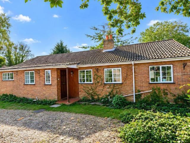 4 bedroom detached bungalow for sale