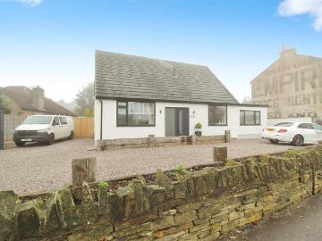 4 bedroom detached bungalow for sale