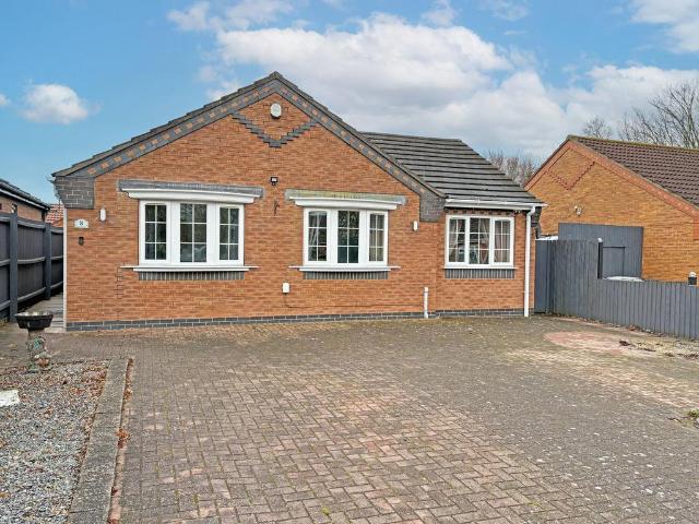 4 bedroom detached bungalow for sale