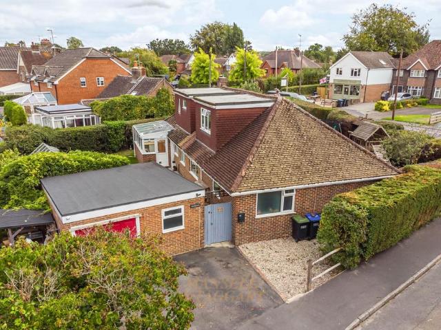 4 bedroom detached bungalow for sale
