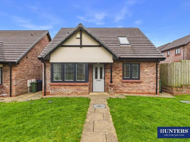 4 bedroom detached bungalow for sale