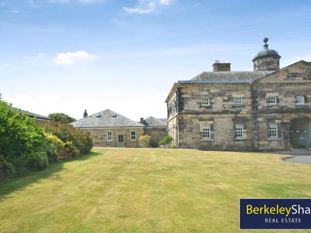 4 bedroom detached bungalow for sale