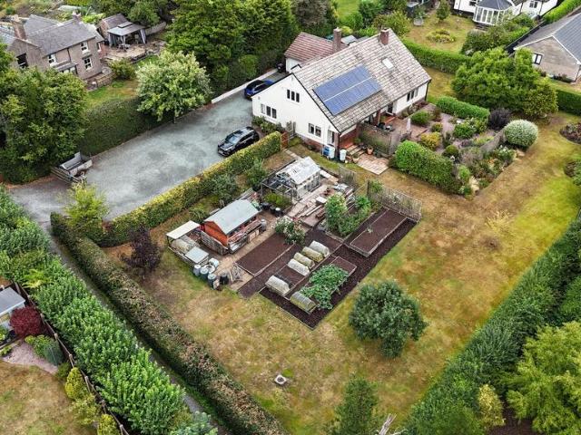 4 bedroom detached bungalow for sale
