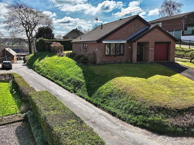 4 bedroom detached bungalow for sale