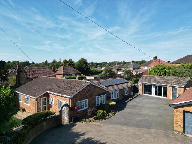 4 bedroom detached bungalow for sale