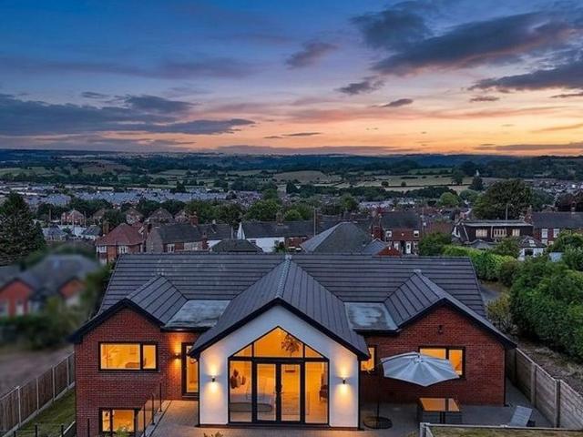4 bedroom detached bungalow for sale