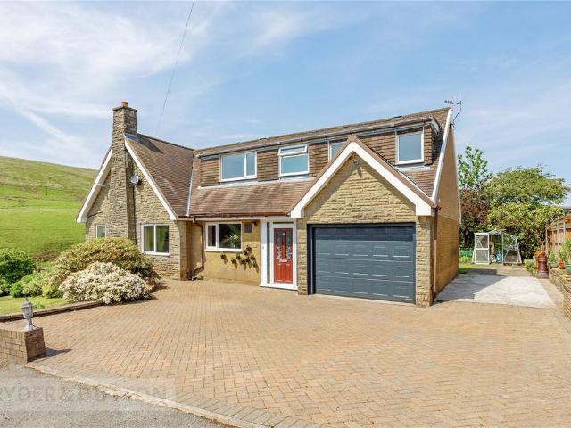 4 bedroom detached bungalow for sale