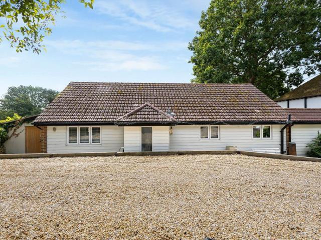 4 bedroom detached bungalow for sale