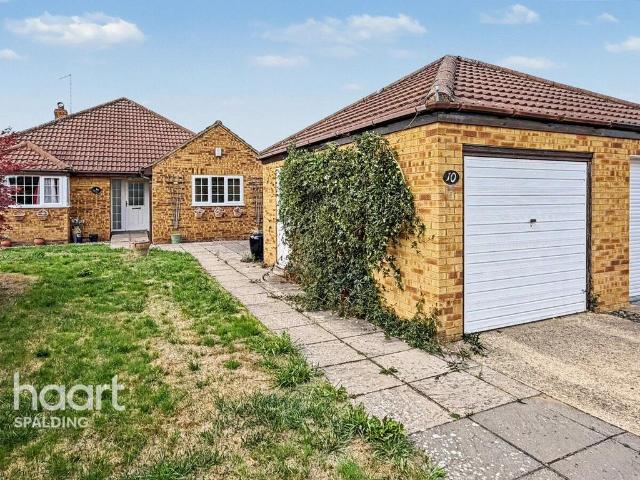 4 bedroom detached bungalow for sale