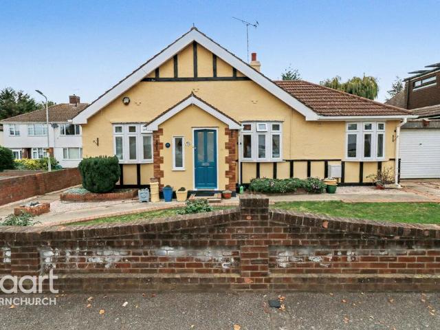 4 bedroom detached bungalow for sale