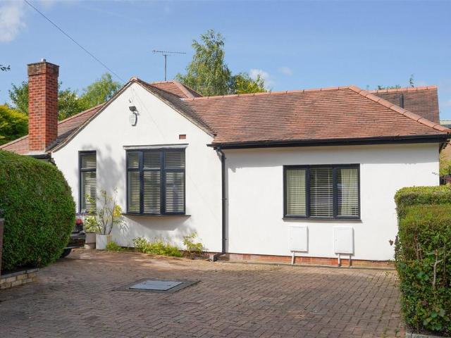 4 bedroom detached bungalow for sale