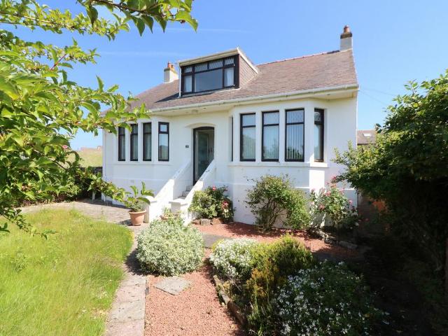 4 bedroom detached bungalow for sale