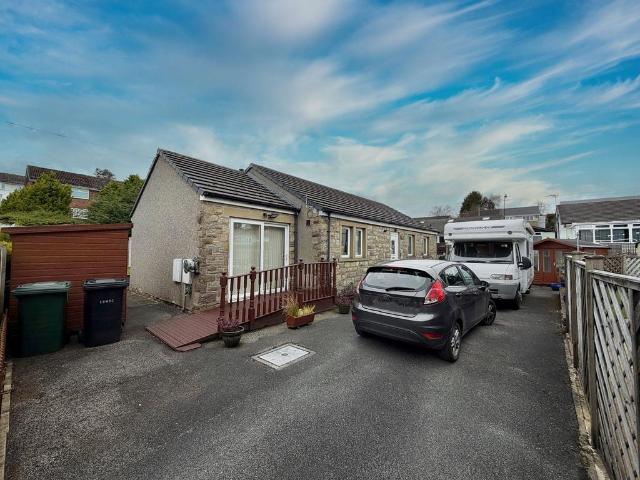 4 bedroom detached bungalow for sale