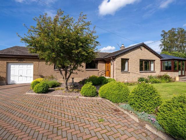 4 bedroom detached bungalow for sale