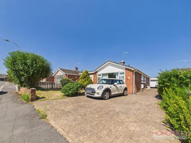 4 bedroom detached bungalow for sale
