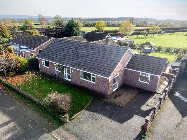 4 bedroom detached bungalow for sale
