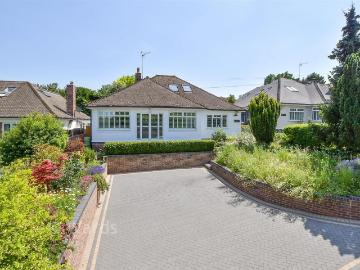 4 bedroom detached bungalow for sale