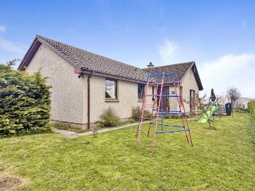 Bungalow for sale in Shetland - Garden