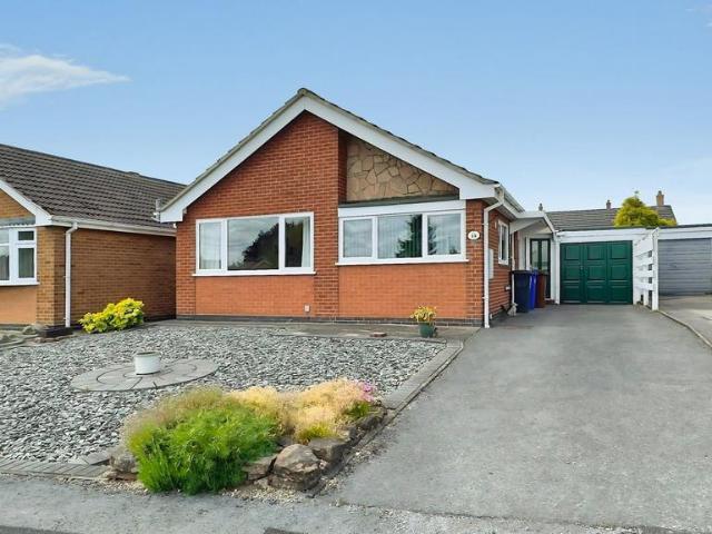 4 bedroom detached bungalow for sale