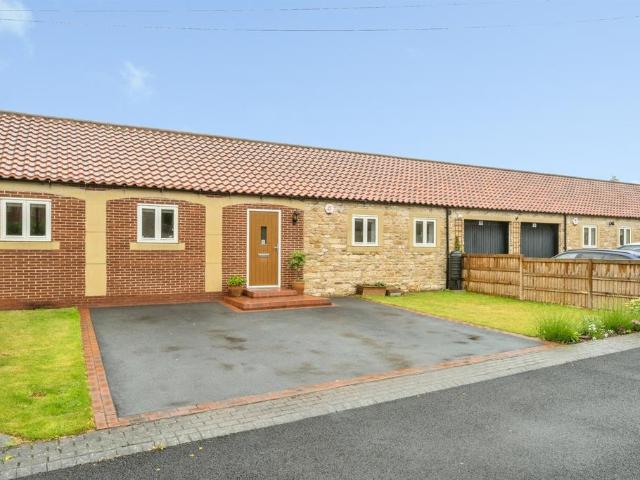 4 bedroom terraced bungalow for sale