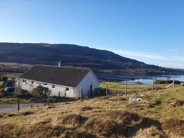 4 bedroom detached bungalow for sale