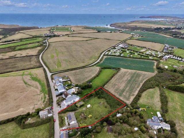 4 bedroom detached bungalow for sale