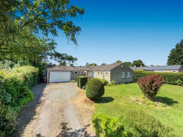 4 bedroom detached bungalow for sale