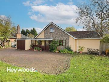 4 bedroom detached bungalow for sale