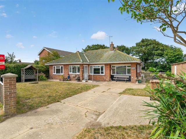 4 bedroom detached bungalow for sale